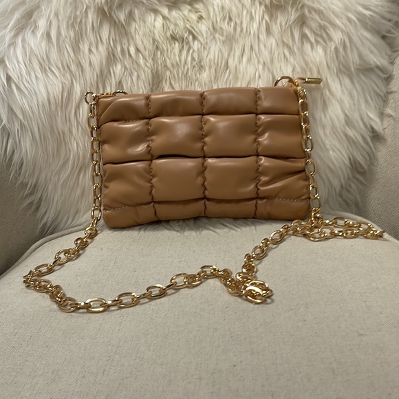 Handbags - LATTICE CROSSBODY BAG SOLID CHAIN in TAN